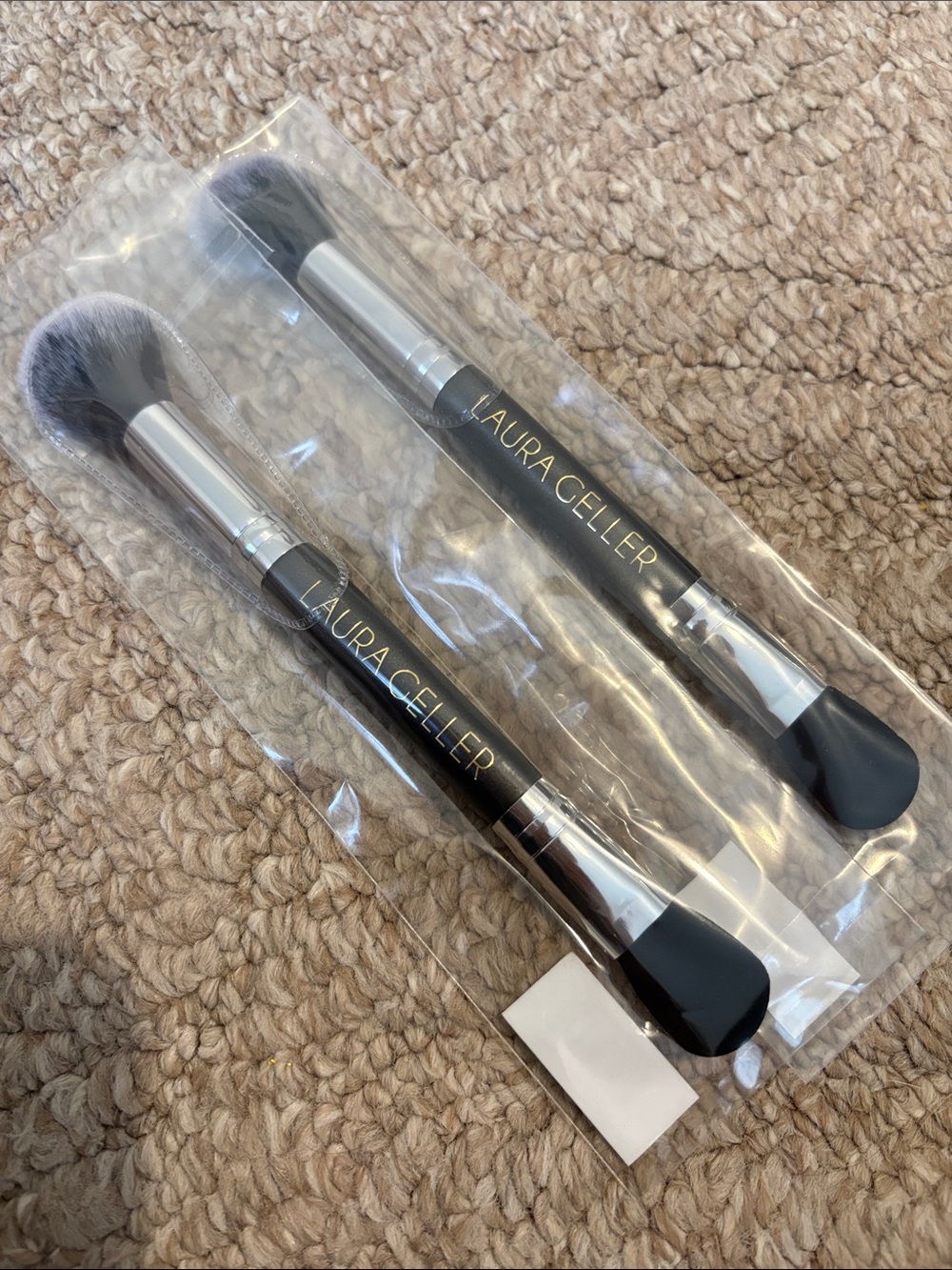 Laura Geller Black Dual-Ended Setting Powder Brush (2)